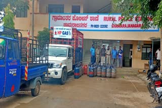 Illegal cooking gas sale