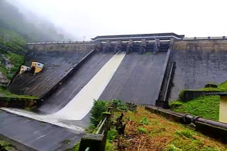 pamba dam opens  alert in coastal areas  sabarimala pilgrims not allowed in rivers  Sabarigiri Hydroelectric Project  പമ്പ ഡാം തുറന്നു  നദീതീരങ്ങളിൽ ജാഗ്രത നിർദേശം  ശബരിഗിരി ജലവൈദ്യുത പദ്ധതി