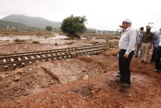 SCR GM OBSRVE SOME RAILWAY TRACK WORK AT RAJAM PET