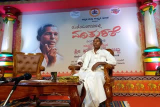 harekala hajabba shares his life experiences in ''maneyangaladalli matukate'' program