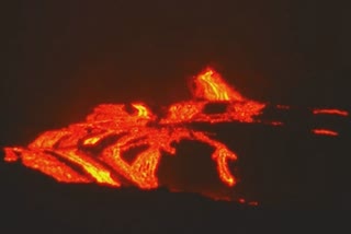 volcano continues to erupt