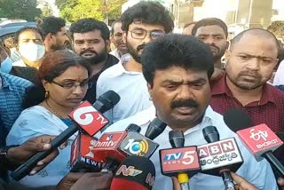 Bail to Kuna Ravikumar