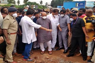 cm-basavaraja-bommai-visits-flood-affected-area