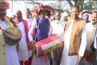 Madhya Pradesh CM Shivraj Singh Chouhan plays dhol and dances with the tribal community in Mandla