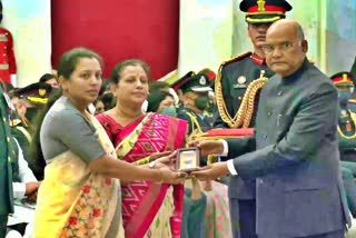 Mahavir chakra Award to colonel Santosh Babu, కర్నల్‌ సంతోశ్​బాబుకు మహావీరచక్ర పురస్కారం