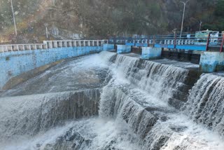 Fatehsagar Lake,  Fatehsagar gate opened