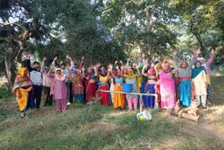 women protest in mahendergarh