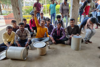 students protest in Government Ghanshyam Singh Gupta Postgraduate College in balod