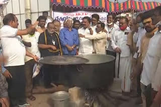 Protest: సడలని 'ఉక్కు' సంకల్పం.. వంటావార్పు కార్యక్రమంతో నిరసన