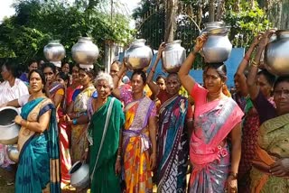 kinthalvanipeta-villagers-protest-for-water-in-vijayanagaram-district