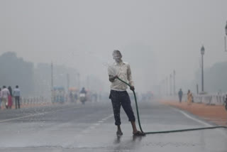 Delhi air quality further deteriorates