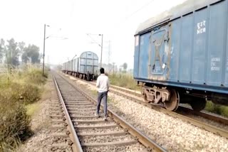4-coaches-separated-from-goods-train-in-roorkee