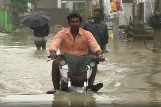 avadi floods, avadi parithipatttu, chennai floods, chennai rains, rain relief, flood relief, சென்னை வெள்ளம், ஆவடி பரித்திப்பட்டு, ஆவடி மழை வெள்ள நிலவரம், சென்னை மழை, பொதுமக்கள் கோரிக்கை, வெள்ள நிவாரணம்