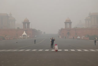 Delhi: Air quality remains in 'very poor' category