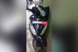 delhi girl can not ride her new scooty because the number plate has sex alphabet