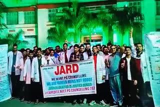 Work boycott of resident doctors in Jaipur