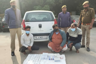 noida police arrested three accused in delhi