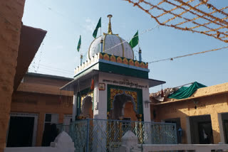 Hazrat Hamid-ud-Din Khoi: روزہ پیر حضرت حمیدالدین خوئ رحمتہ اللہ علیہ رحمۃ اللہ علیہ کے عرس کا آغاز