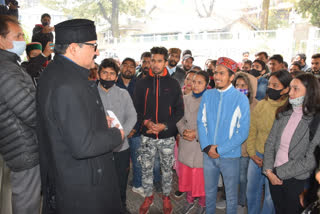 JBT DLED trainees on dharna in Kullu