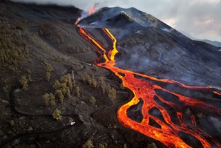 Pictures Of Volcanic Eruption In Spain, scenery, travel picture, Spain photo gallery