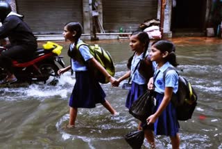 schools-and-colleges-leave-due-to-heavy-rain