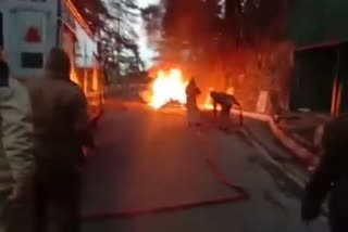 car caught fire in shimla