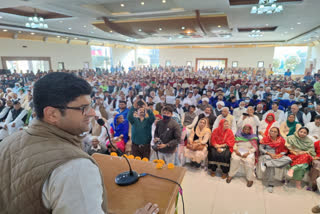 farmers protest against Dushyant Chautala in Hisar