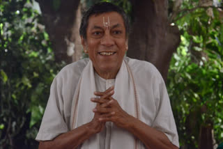 Biplab Chatterjee playing Vishnu Das character in Mahapeeth Tarapeeth