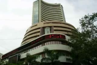 Sensex nosedives 949 pts on Omicron scare; Nifty tanks below 16,950