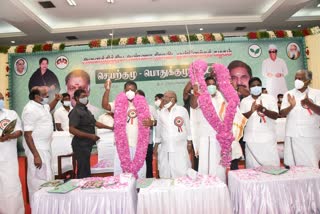 ஓபிஎஸ், இபிஎஸ் போட்டியின்றித் தேர்வு