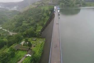 orange alert at idukki dam  heavy rain lashes idukki  ഇടുക്കിയില്‍ കനത്ത മഴ  ഇടുക്കി ഡാമിൽ ഓറഞ്ച് അലർട്ട്