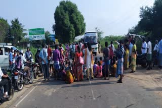 Thiruvallur :வீடுகளில் தேங்கிய மழை நீர் - அகற்றக் கோரி போராட்டம்