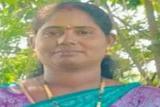 WOMEN DIED IN ROAD ACCIDENT at anakapalli