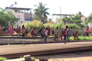 problem-to-public-due-to-unscientific-flyover-in-davanagere