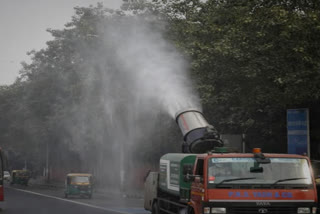 Air quality in Delhi stagnant at 'poor' quality, Gurugram's AQI slips to 'moderate'