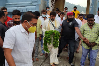 అప్పన్న సన్నిధిలో అఖండ చిత్ర యూనిట్