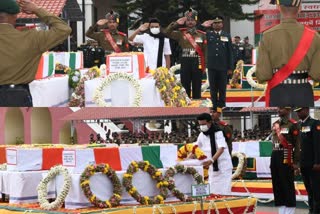 பிபின் ராவத் உள்ளிட்ட 13 பேரின் உடல்களுக்கு முதலமைச்சர் ஸ்டாலின் அஞ்சலி, CM MK stalin pays Tribute to CDS Bipin Rawat and 12 others, CDS Bipin Rawat Death, Wellington Army public school, Coonoor Helicopter Crash update