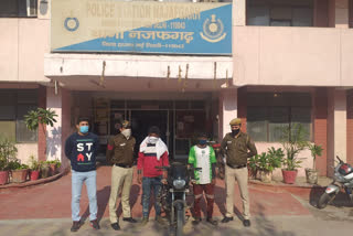 najafgarh police arrested two auto lifter in delhi