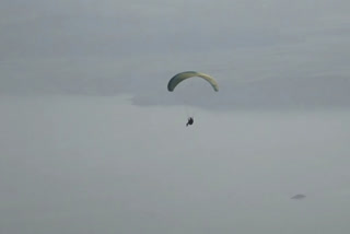commercial paragliding in una