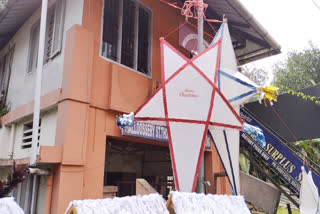 Kottayam Christmas market  old fashioned stars kerala  Lijo Mon Baiju selling old fashioned stars  customers demands old fashioned stars  ക്രിസ്‌മസ് വിപണിയിലേക്ക് നാടൻ നക്ഷത്ര വിളക്കുകൾ  നാടൻ നക്ഷത്രങ്ങൾ വിൽപന നടത്തി ലിജോ മോൻ ബൈജു  കോട്ടയം ക്രിസ്‌മസ് വിപണി  വിപണി കണ്ടെത്തി നാടൻ നക്ഷത്രങ്ങൾ