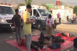 53 migrants dead in truck crash in south Mexico