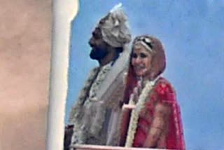 Vikat's wedding photo goes viral in social media