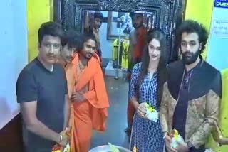 Director Prem visits Sri Veereshwara mutt