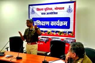 Police Commissioner Makrand Deuskar took class