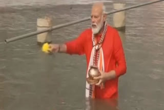 PM Narendra Modi offers prayers, takes a holy dip in Ganga river in Varanasi