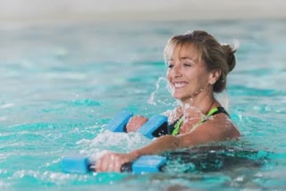 Water Aerobics Benefits : શરીર અને મનને અસંખ્ય ફાયદા આપતું વોટર એરોબિક્સ