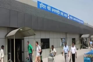 delhi airport e-boarding facility