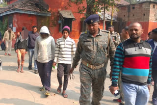 Police arrested three youths from Jharkhand