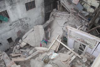 Building Collapsed In Bhavnagar: ભાવનગરમાં વહેલી સવારે 3 માળનું મકાન ધરાશાયી