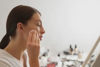 healthy skin makeup: સ્વસ્થ ત્વચા માટે મેકઅપ કેવી રીતે દૂર કરવો